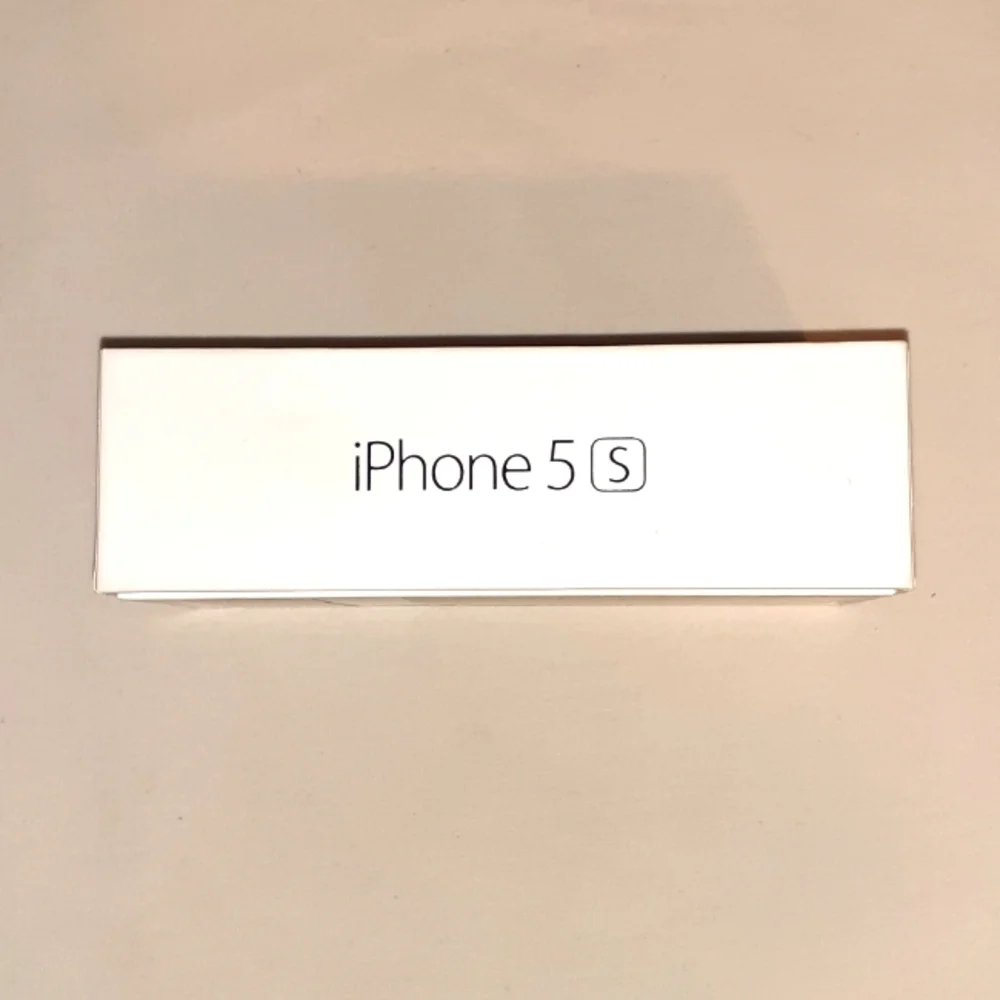 Apple iPhone 5s (empty box)